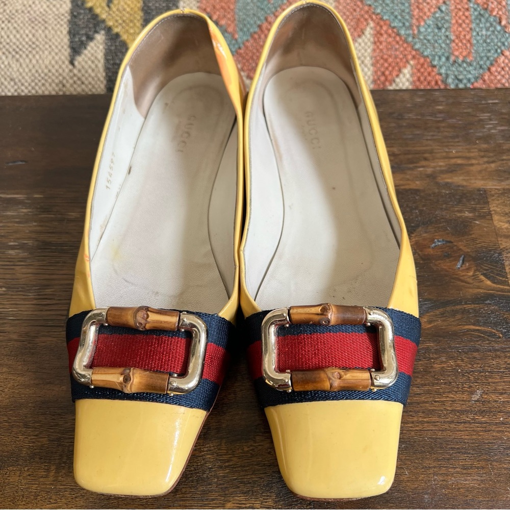 GUCCI Web Strap Wood Accent Yellow Patent Leather Pump Flats US6